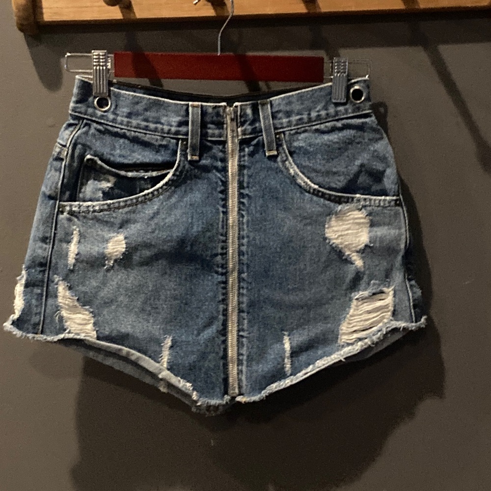Carmar size 26 sexy distressed mini skirt excellent condition